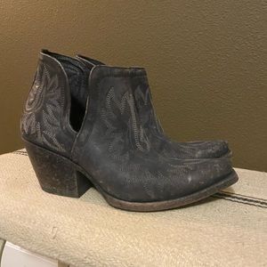 Ariat Dixon booties